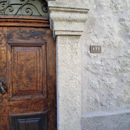 Apartament Santoni House *